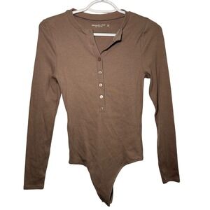 Abercrombie & Fitch Ribbed Long Sleeve Taupe Henley Bodysuit Womens Small Casual